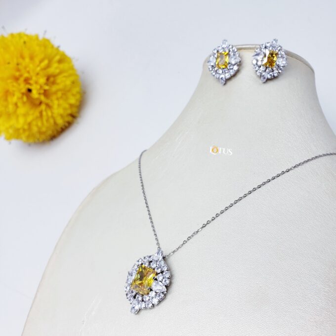 Assorted Zircon Set