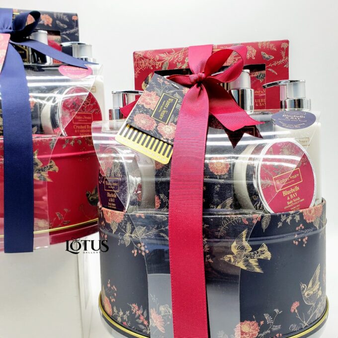 Luxury Winter In Venice Bath Set Tin - Image 2