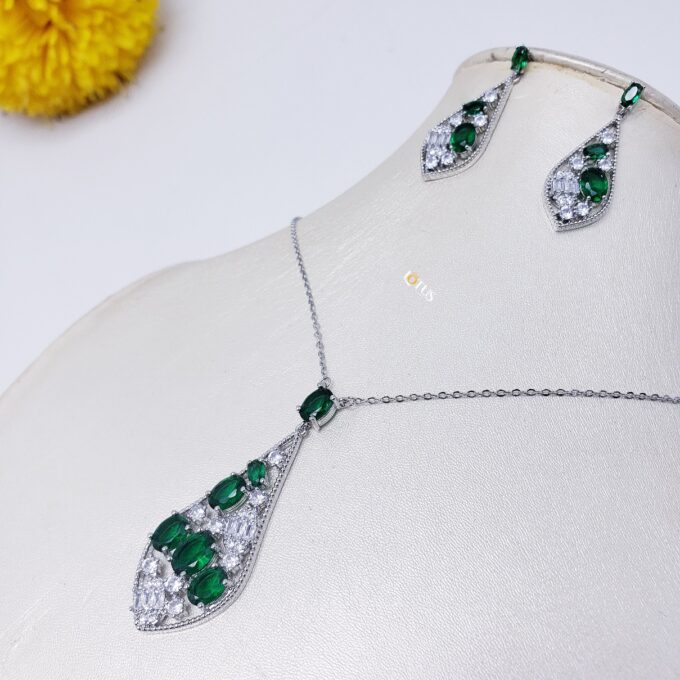 Zircon Set - Image 4